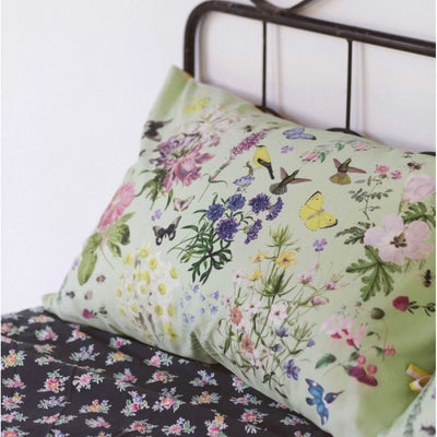 Lazybones  Busy Garden Pillowcase Set